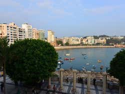 Stanley: views from the seafront promenade